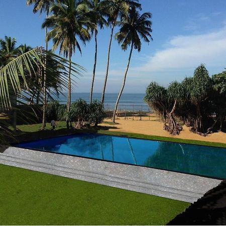 Coco Royal Beach Resort Kalutara Exterior foto