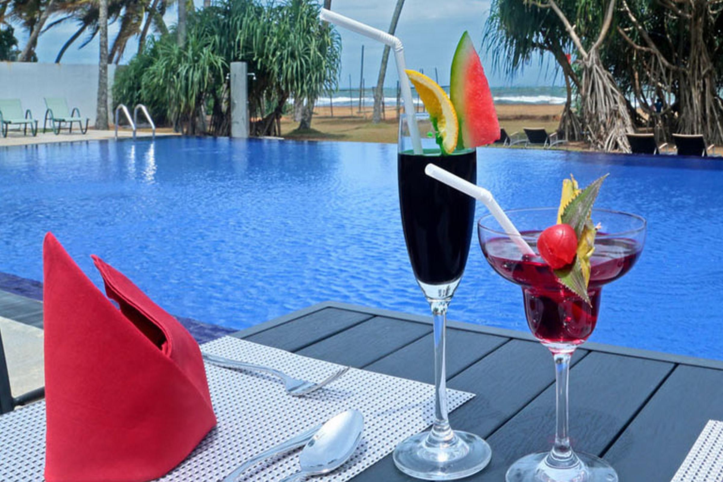 Coco Royal Beach Resort Kalutara Exterior foto