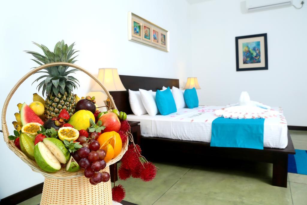 Coco Royal Beach Resort Kalutara Exterior foto