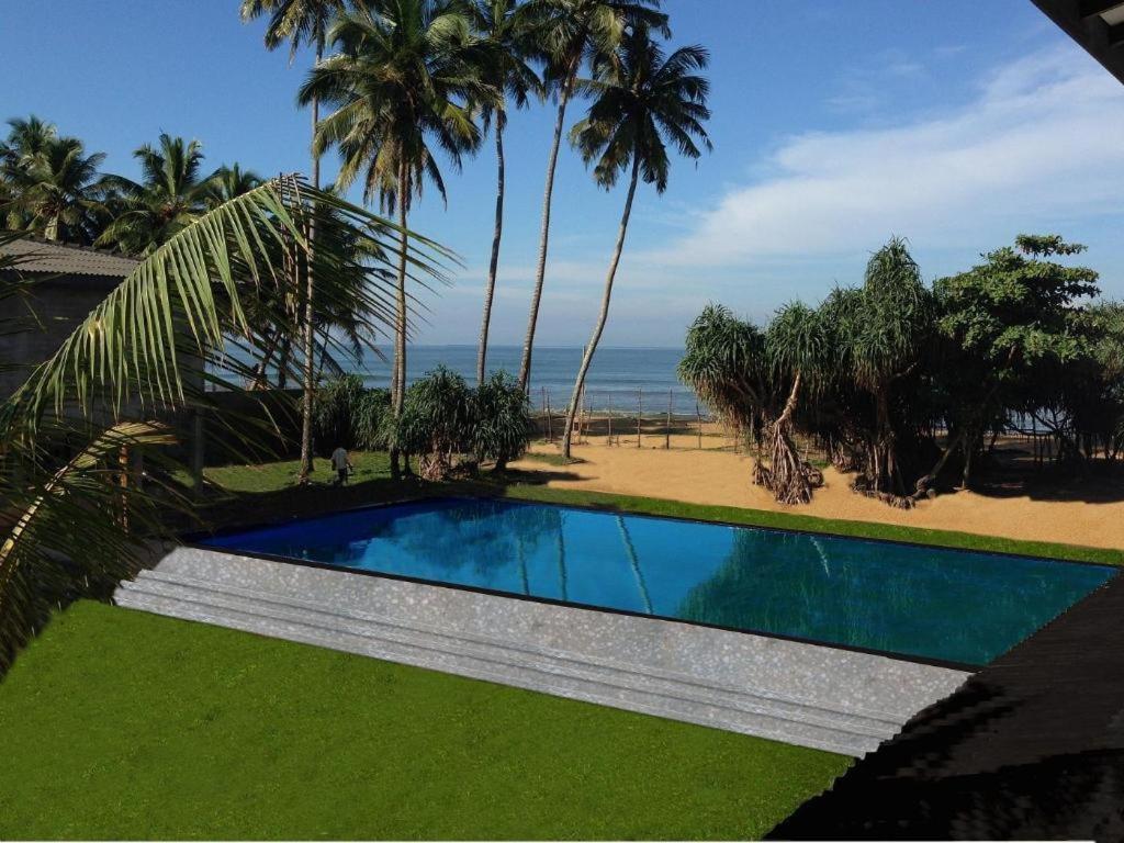 Coco Royal Beach Resort Kalutara Exterior foto