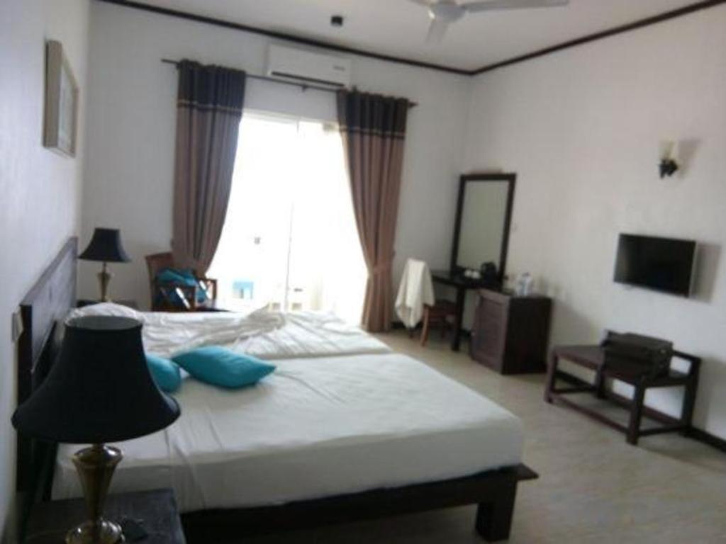 Coco Royal Beach Resort Kalutara Exterior foto