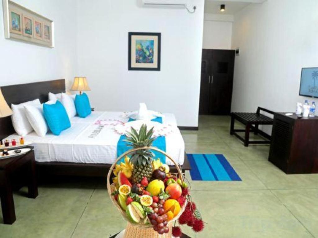 Coco Royal Beach Resort Kalutara Exterior foto