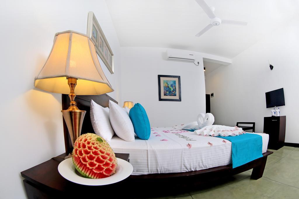 Coco Royal Beach Resort Kalutara Exterior foto