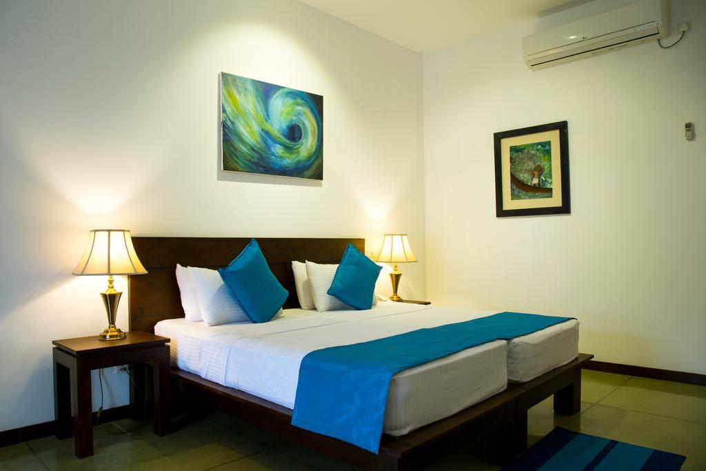 Coco Royal Beach Resort Kalutara Exterior foto