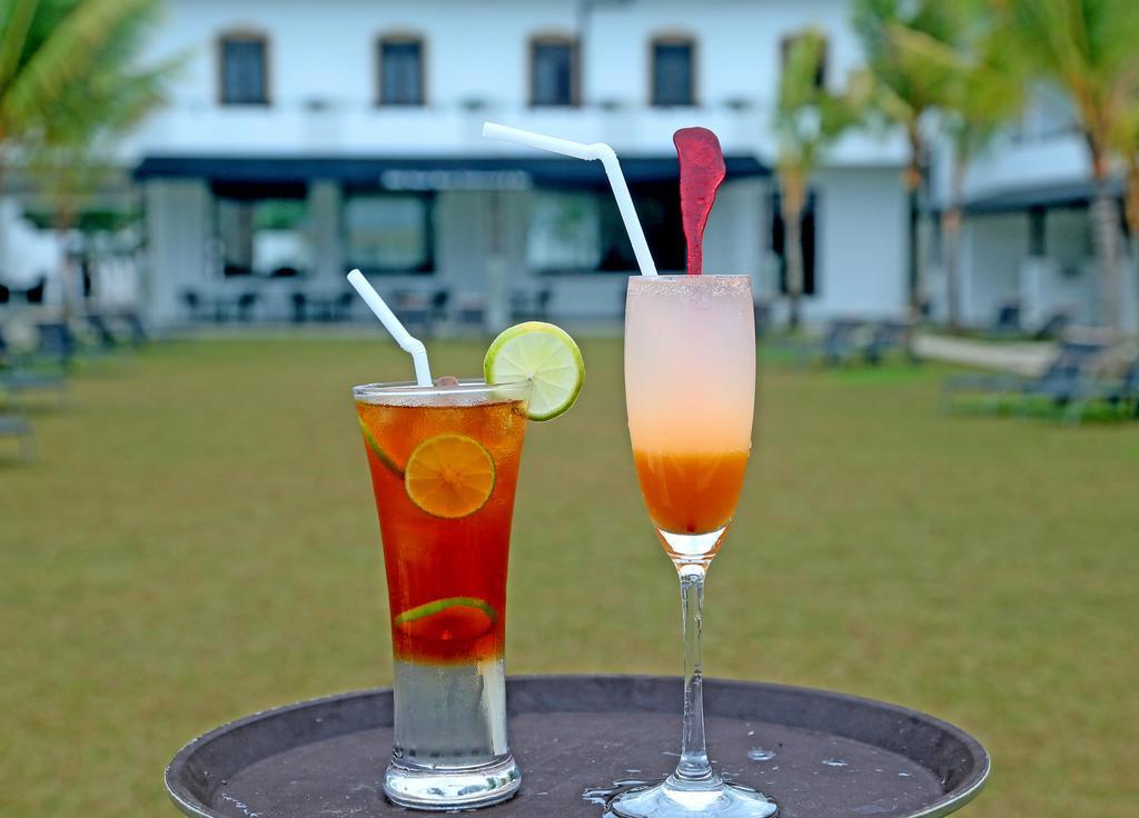 Coco Royal Beach Resort Kalutara Exterior foto